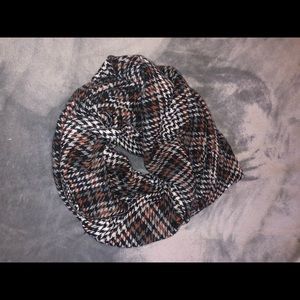 Patterned infinity scarf